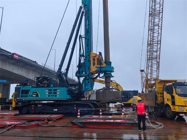 山河SWDM550H2 超大型多功能旋挖鉆機(jī)